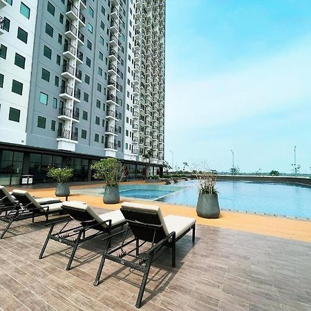 Osaka Riverview Apartment Тангеранг Екстериор снимка